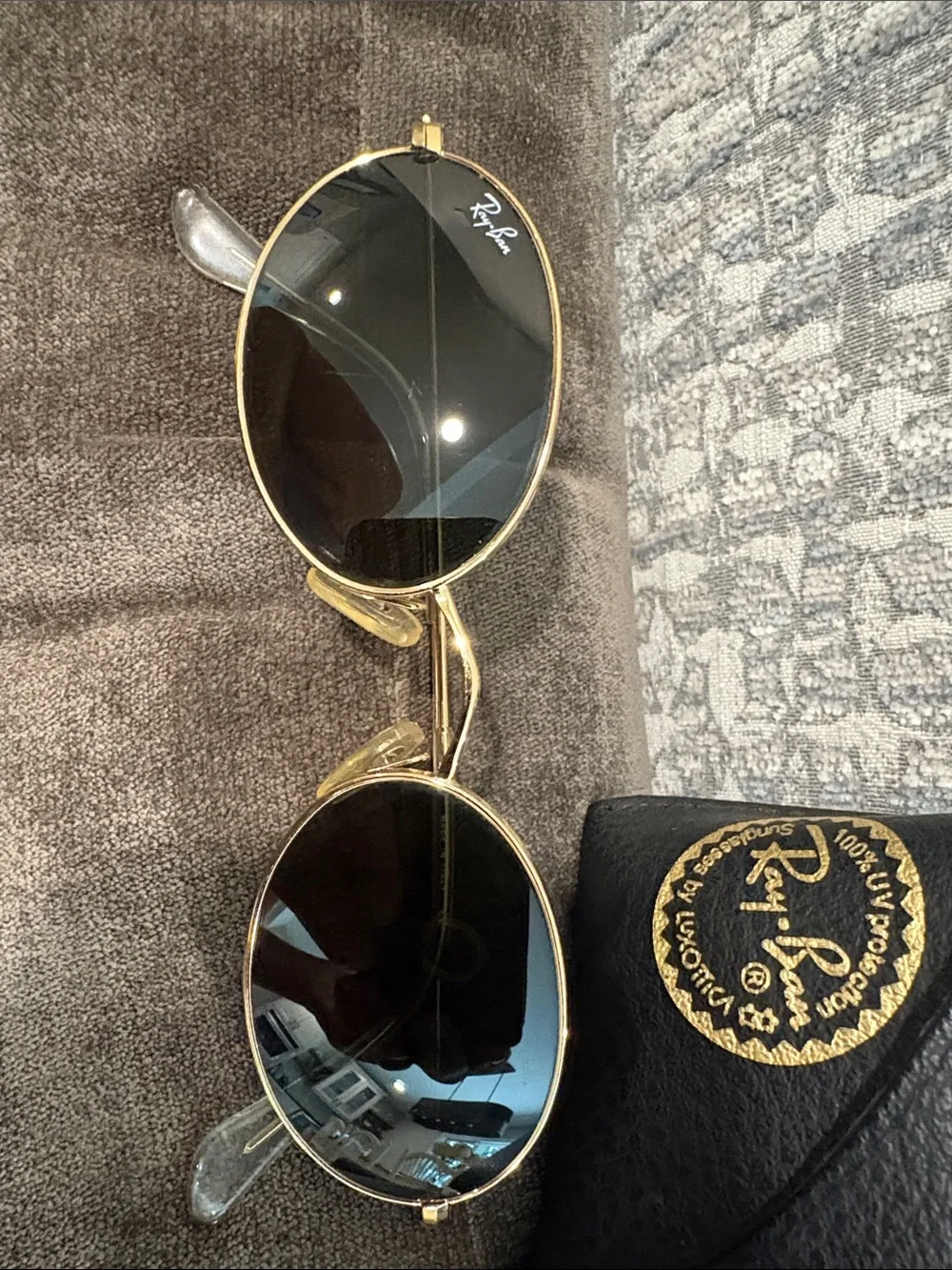 Rare 1980’s Vintage Ray-Ban Gold Frame Round Sunglasses EUC